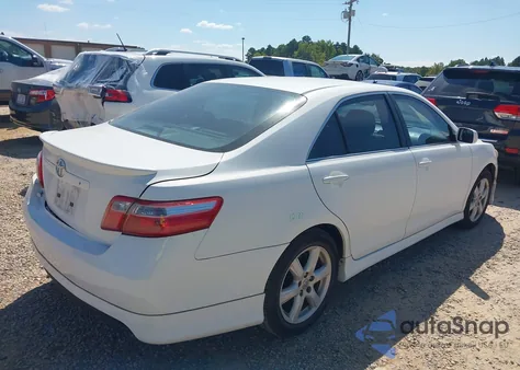 2009 Toyota Camry Se z USA, uszkodzony, nr VIN 4T1BE46K79U863664